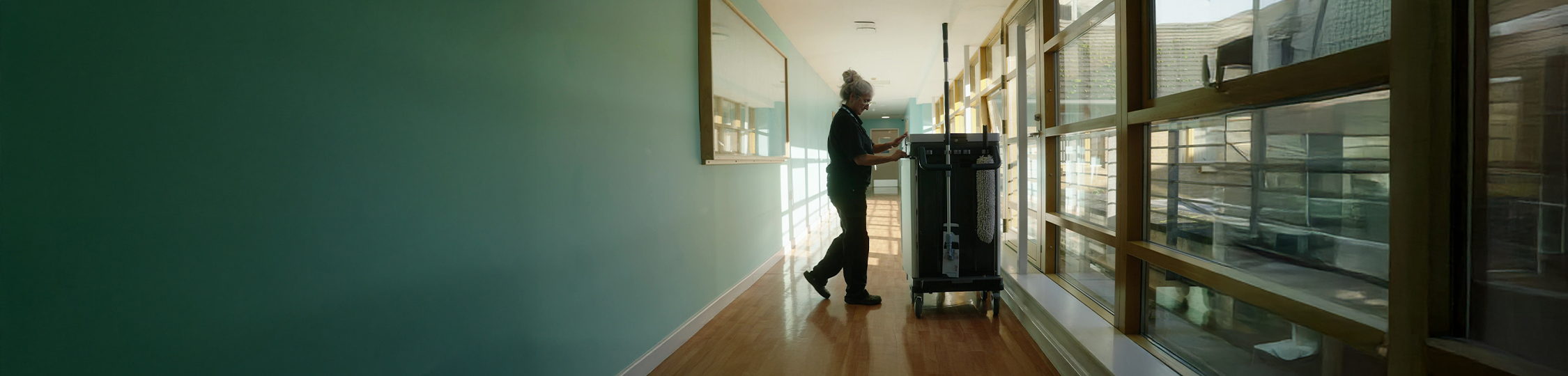 Helping a world-class facility services company raise cleaning efficiency by 25%